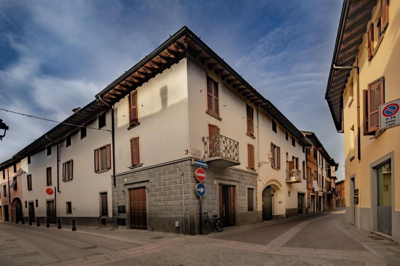 Centro Storico Bed & Breakfast Chiari Exterior photo